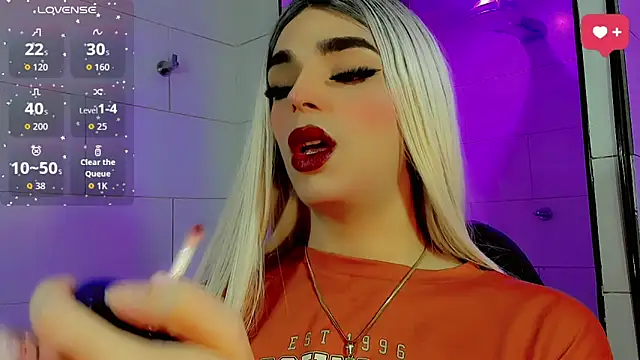 Maddye Fox online show from May 24, 3:39 am