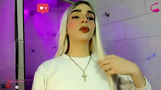 Maddye Fox online show from May 13, 3:02 am
