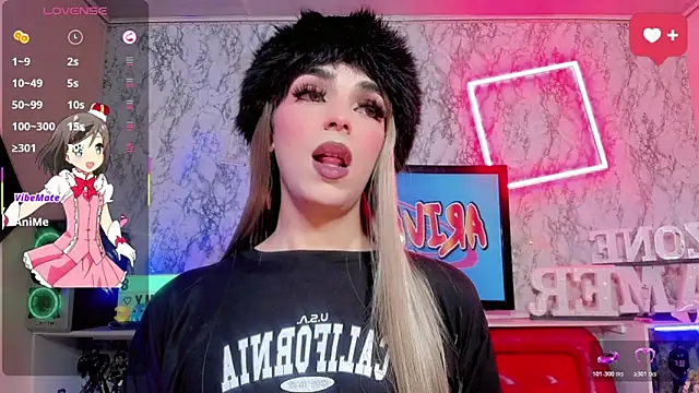 Maddye Fox online show from March 28, 7:15 pm