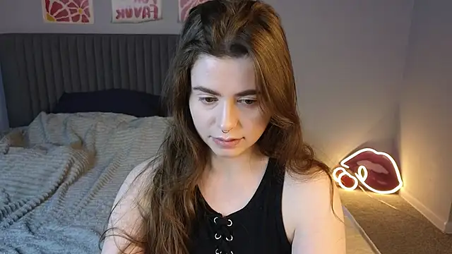 LovingWhisperr online show from March 5, 1:24 am