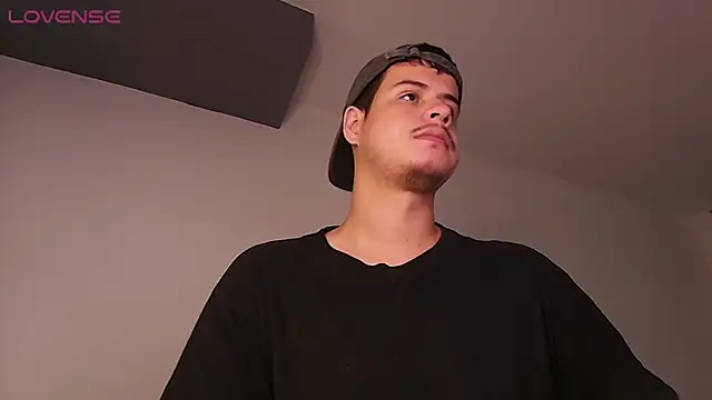 Snapshot of BjornSteel chatting on February 9, 11:58 pm BjornSteel online show from February 9, 11:58 pm