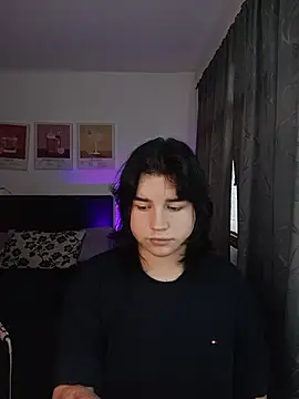 Snapshot of Daniellesins1 chatting on February 4, 12:22 pm Daniellesins1 online show from February 4, 12:22 pm