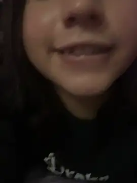 Daniellesins1 online show from April 18, 4:48 am