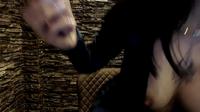 BrianaBloom online show from March 28, 10:11 pm