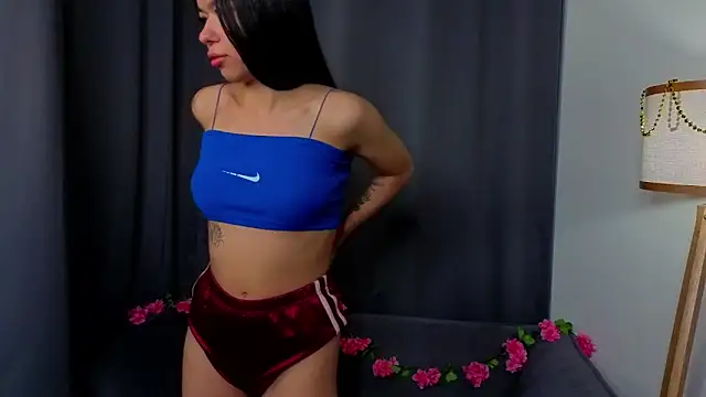 Snapshot of DeloresOkoren chatting on February 12, 8:41 pm DeloresOkoren online show from February 12, 8:41 pm