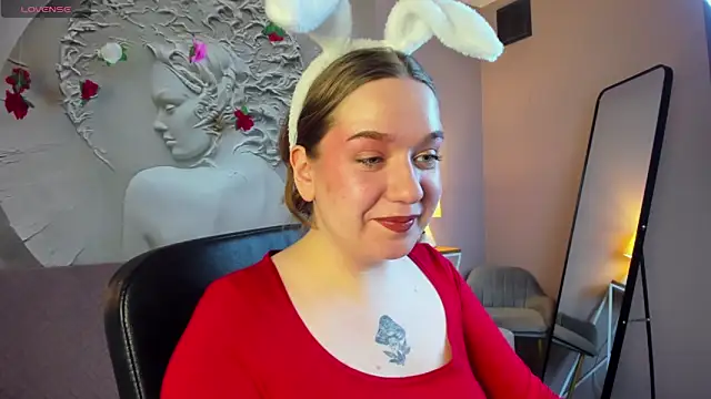 RachelDiRose online show from February 24, 3:35 pm