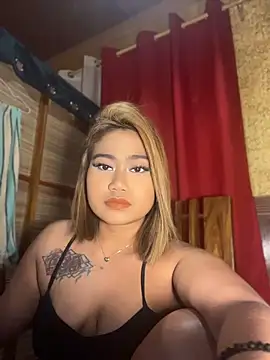 Snapshot of vien_pussy69 chatting on July 16, 3:31 pm vien pussy69 online show from July 16, 3:31 pm