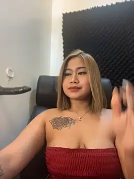Snapshot of vien_pussy69 chatting on June 23, 7:50 am vien pussy69 online show from June 23, 7:50 am