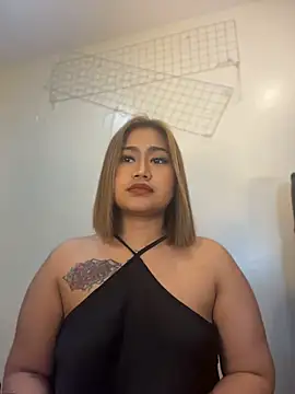 Snapshot of vien_pussy69 chatting on June 24, 1:53 pm vien pussy69 online show from June 24, 1:53 pm