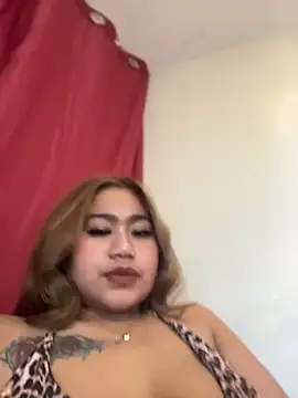 Snapshot of vien_pussy69 chatting on June 6, 2:39 am vien pussy69 online show from June 6, 2:39 am