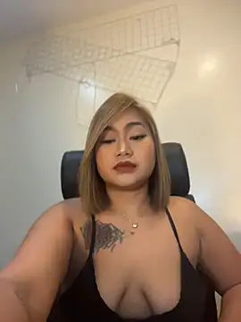 Snapshot of vien_pussy69 chatting on June 30, 2:17 pm vien pussy69 online show from June 30, 2:17 pm