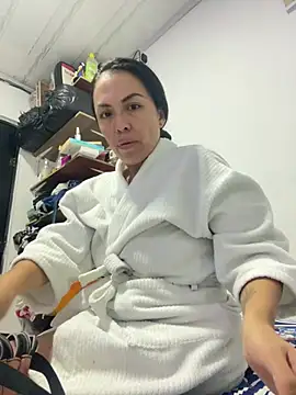 Emma Sanz   online show from March 12, 12:09 pm