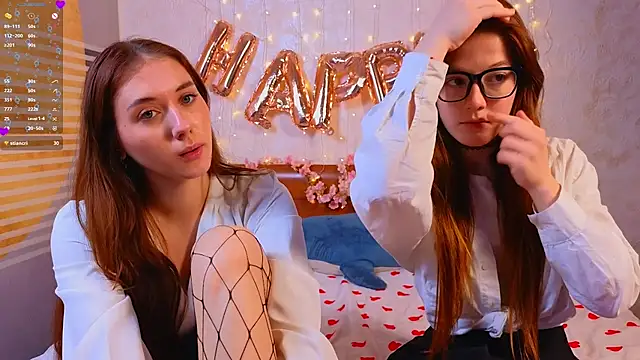 Snapshot of MelanieTwice chatting on February 7, 12:46 pm MelanieTwice online show from February 7, 12:46 pm