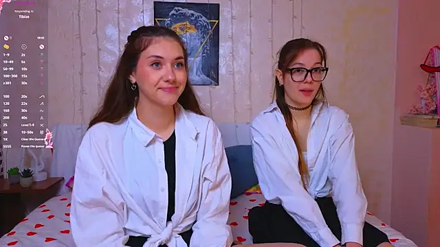 Snapshot of MelanieTwice chatting on March 1, 11:43 am MelanieTwice online show from March 1, 11:43 am