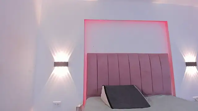 AllanaRosee online show from March 24, 6:52 pm