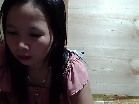 Snapshot of pinay_sweety23 chatting on July 8, 6:08 pm pinay sweety23 online show from July 8, 6:08 pm