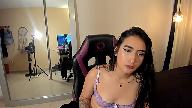 Demon lala online show from April 15, 12:53 pm