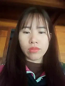 Snapshot of Yui-Ch1682 chatting on February 9, 9:07 am Yui-Ch1682 online show from February 9, 9:07 am