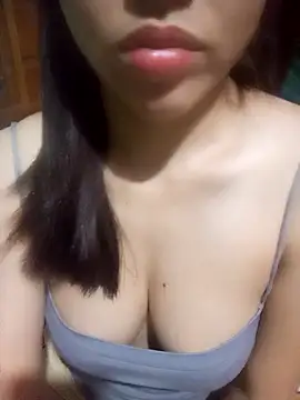 Snapshot of Yui-Ch1682 chatting on February 6, 9:44 pm Yui-Ch1682 online show from February 6, 9:44 pm