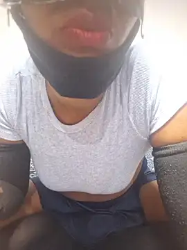 Sakeemaxxy online show from March 22, 10:11 pm