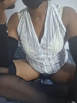 Sakeemaxxy online show from April 21, 7:31 pm