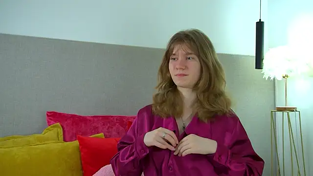 MilaMaelis online show from March 15, 6:20 am