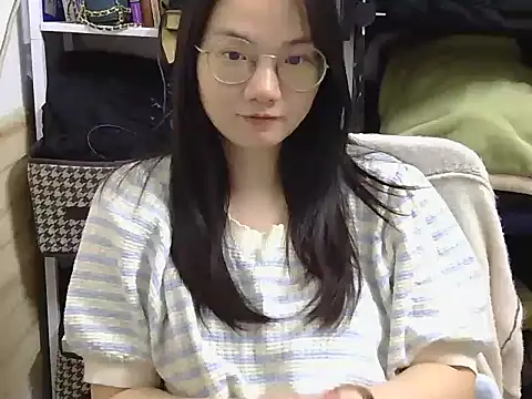 xiaoxiaowan11 online show from March 8, 12:08 pm