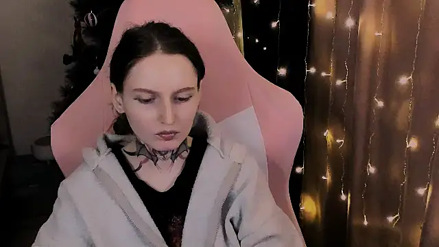 Snapshot of Onyxix chatting on February 14, 6:08 pm Onyxix online show from February 14, 6:08 pm