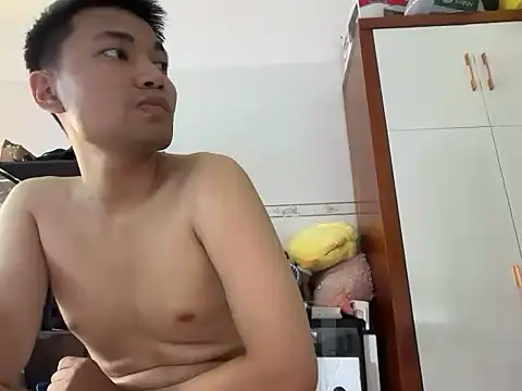 Snapshot of asianvietboy09 chatting on May 17, 1:11 pm asianvietboy09 online show from May 17, 1:11 pm