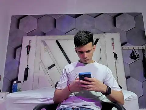 GoldenBoyM online show from May 29, 3:23 am