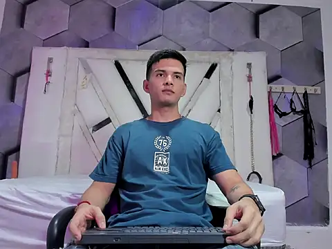 GoldenBoyM online show from May 30, 3:02 am