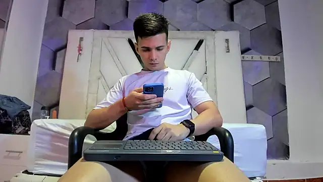 GoldenBoyM online show from June 25, 3:26 am