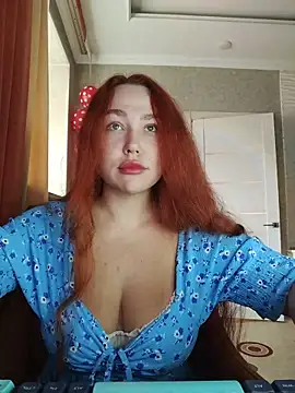 Snapshot of LolaaMint_ chatting on February 20, 11:01 am LolaaMint online show from February 20, 11:01 am