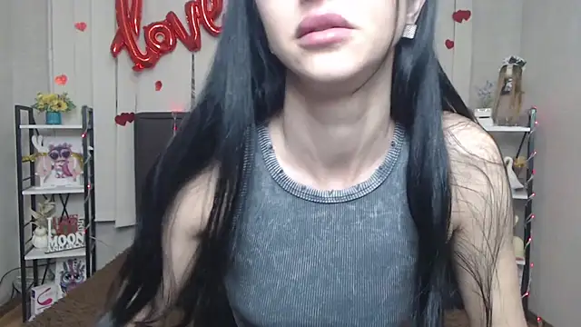 EvaClarkk online show from May 1, 5:45 am