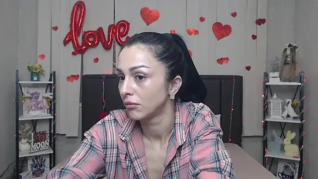 EvaClarkk online show from April 16, 5:19 am