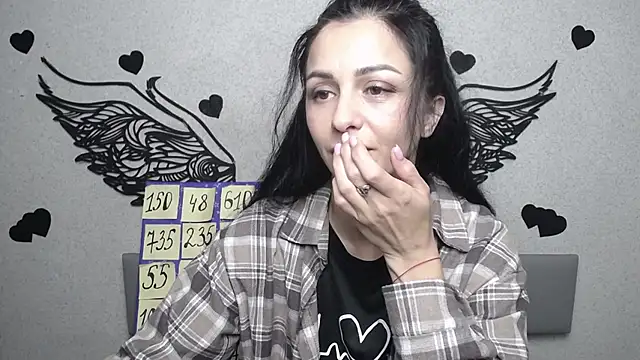 EvaClarkk online show from June 1, 5:07 am