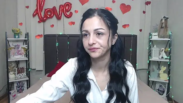 EvaClarkk online show from April 19, 5:30 am