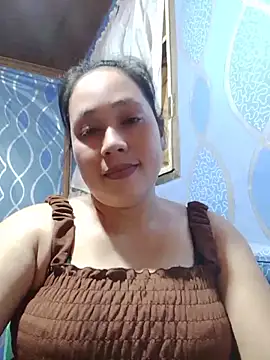 Snapshot of May_Bombs chatting on May 16, 2:49 pm May Bombs online show from May 16, 2:49 pm