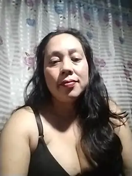 Snapshot of May_Bombs chatting on February 12, 12:38 pm May Bombs online show from February 12, 12:38 pm