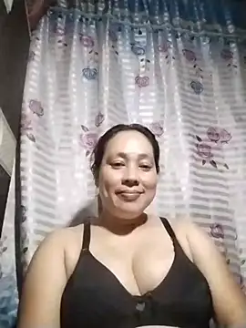 Snapshot of May_Bombs chatting on February 13, 12:49 pm May Bombs online show from February 13, 12:49 pm