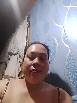 Snapshot of May_Bombs chatting on June 23, 7:56 pm May Bombs online show from June 23, 7:56 pm