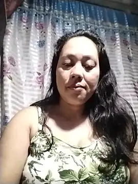 Snapshot of May_Bombs chatting on February 15, 8:52 pm May Bombs online show from February 15, 8:52 pm