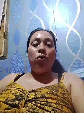 Snapshot of May_Bombs chatting on July 5, 12:56 pm May Bombs online show from July 5, 12:56 pm