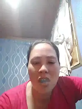 Snapshot of May_Bombs chatting on June 27, 10:54 am May Bombs online show from June 27, 10:54 am