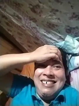 Snapshot of May_Bombs chatting on February 8, 9:07 am May Bombs online show from February 8, 9:07 am