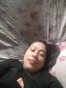 Snapshot of May_Bombs chatting on February 10, 9:58 pm May Bombs online show from February 10, 9:58 pm