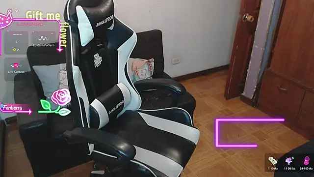 MeliisaRobers online show from April 7, 12:34 am