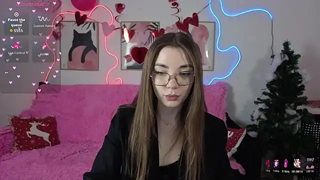 Snapshot of Adriennes chatting on February 11, 2:28 pm Adriennes online show from February 11, 2:28 pm