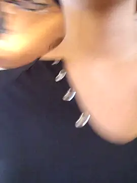 Snapshot of Julieta_Parker chatting on February 27, 3:34 pm Julieta Parker online show from February 27, 3:34 pm