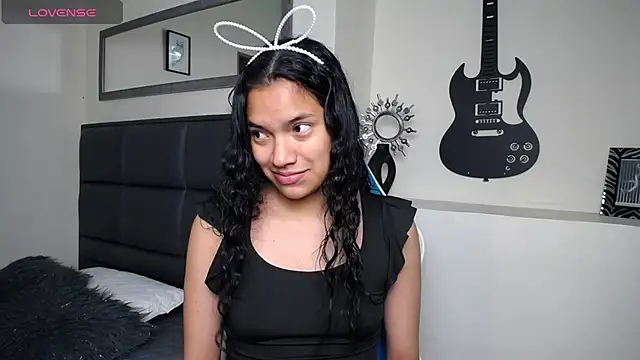 Snapshot of Julieta_Parker chatting on July 5, 2:27 am Julieta Parker online show from July 5, 2:27 am